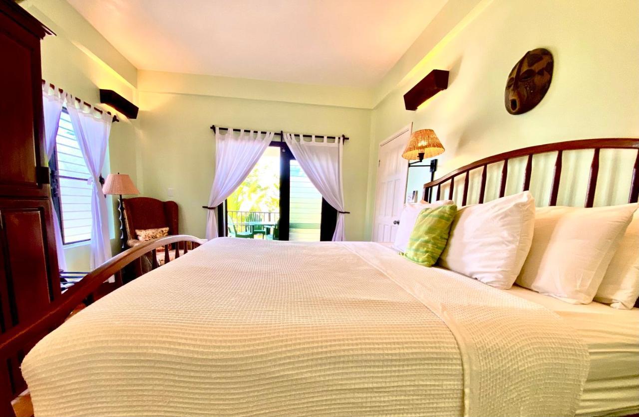Tranquility Beach Suites Placencia Exterior photo