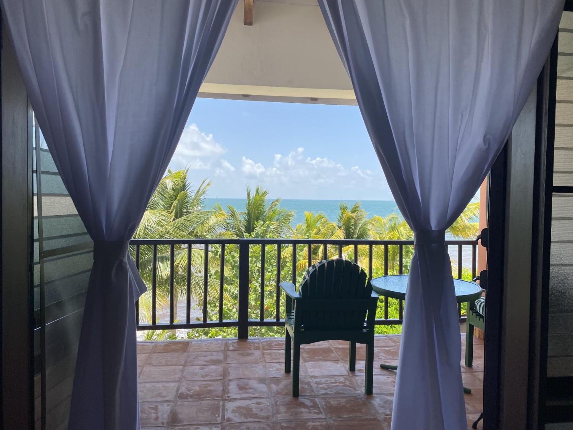 Tranquility Beach Suites Placencia Room photo